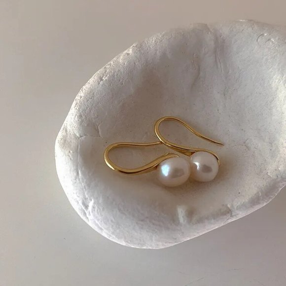 Simple And Design Of Luxury Freshwater Pearl Pendant Earrings - Picture 7 of 8